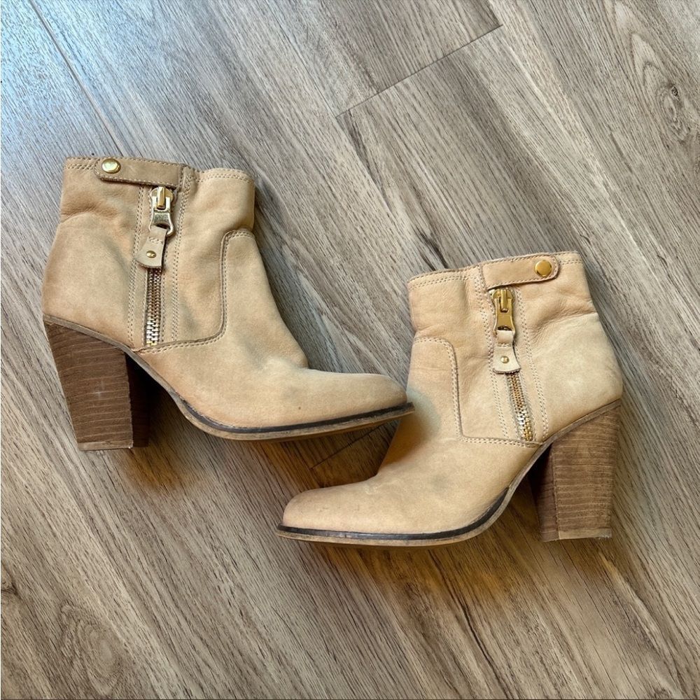 Aldo size 9 booties‎